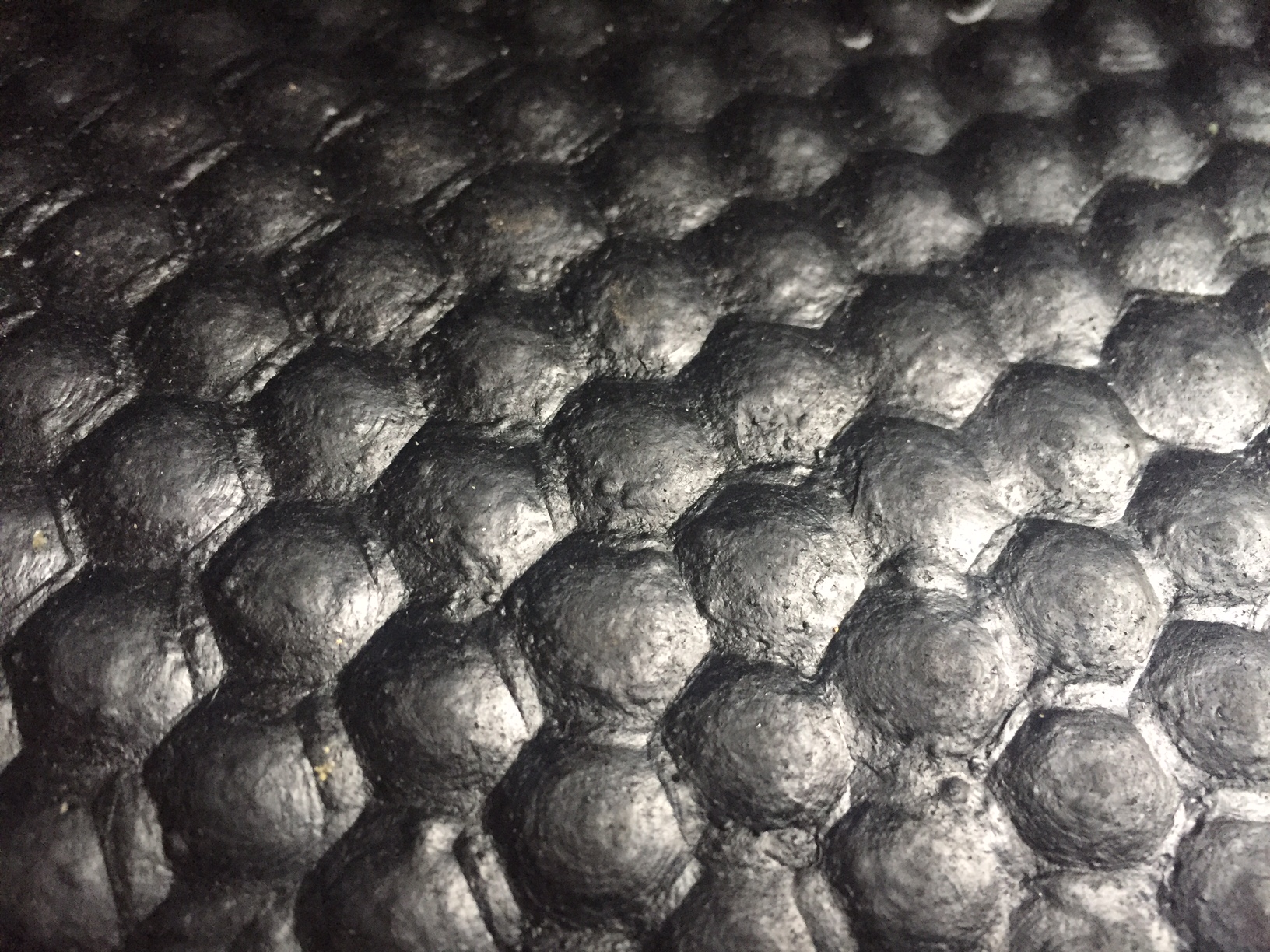 RB-R Staldmåtte, 10 mm, med rillet bund og indlæg, leveret som X ruller i format 2x m