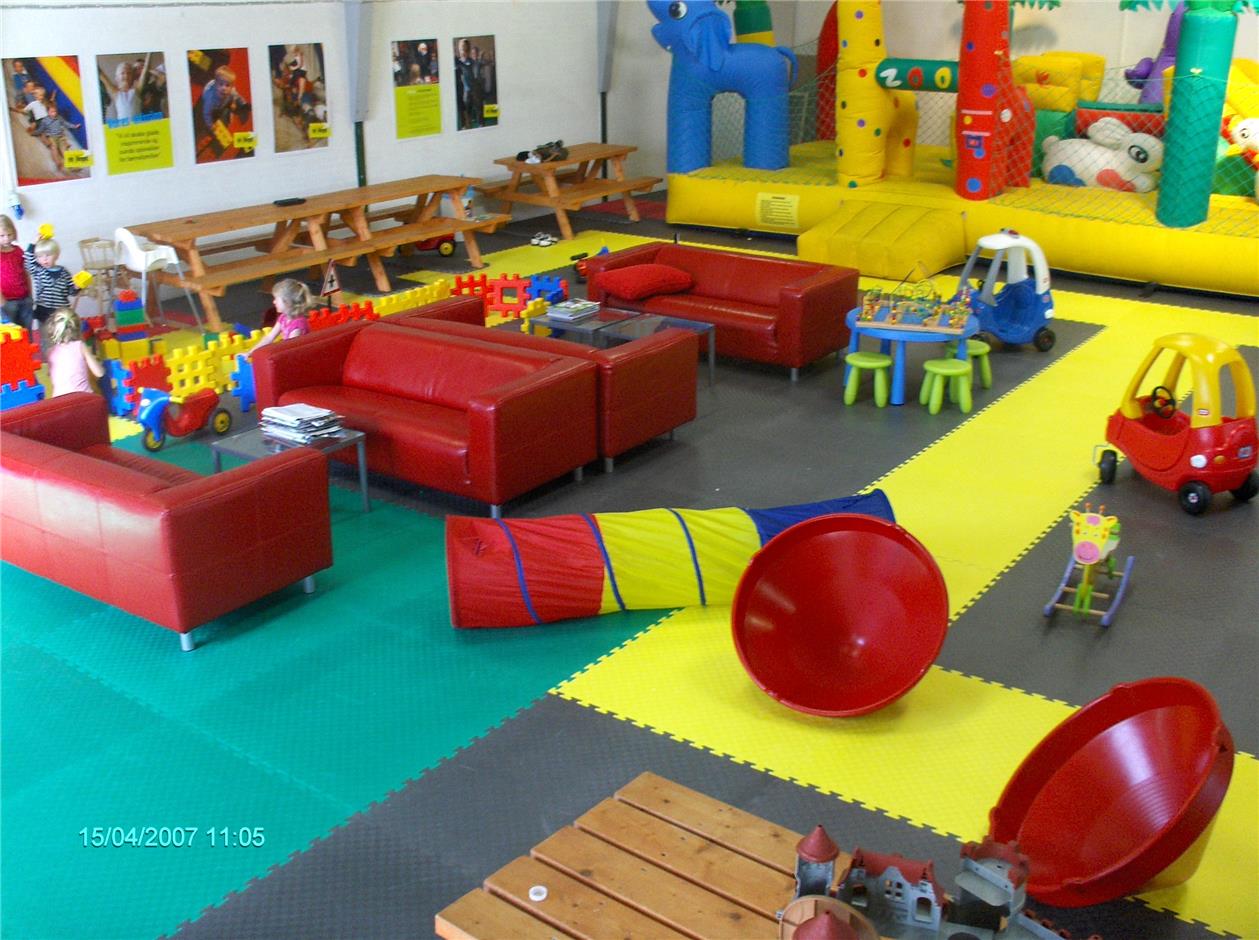 EVA Sikkerhedsmåtte, 1000x1000x22 mm, indendørs faldunderlag for faldhøjde op til 1,3 m, grøn/grå