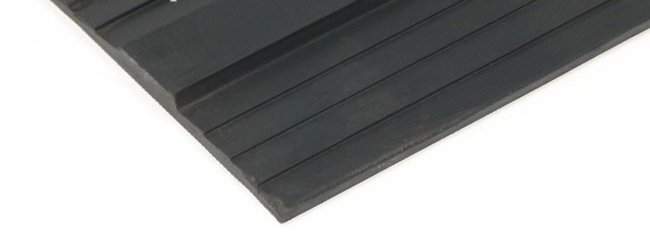 Rampemåtte type B 2400x1200 mm, 27 mm ribber (Lastbil)