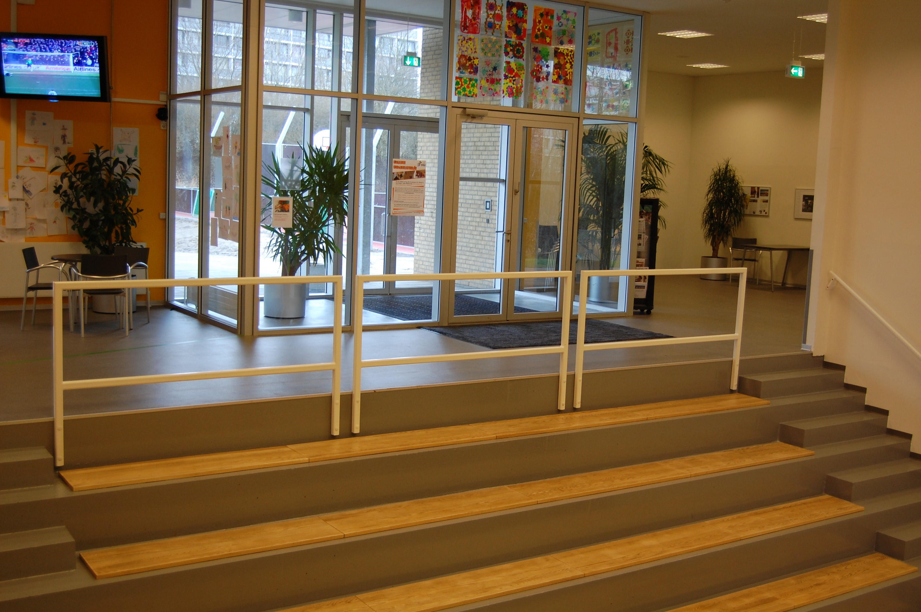 Globus1, Multi-aktivitetscenter, Brabrand – Akustisk gummigulv i fællesarealer