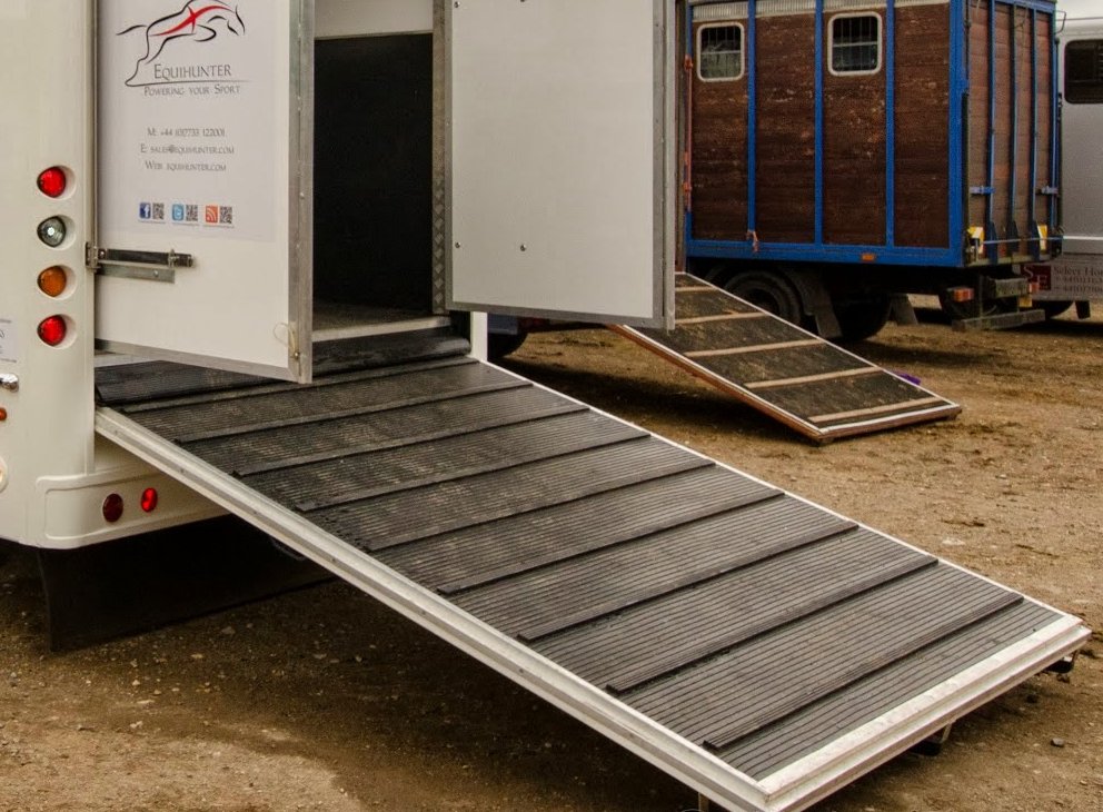 Rampemåtte type B 2400x1200 mm, 27 mm ribber (Lastbil)