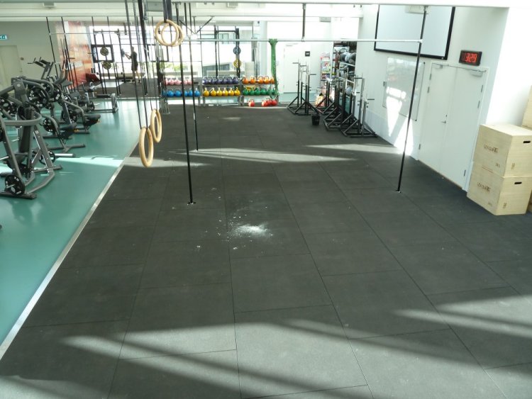 fitnessdk_sats_gym_amager_strandvej_crossfit_flooring_functional_training_rubber_tiles_p1020127.jpg?ts=1777013040
