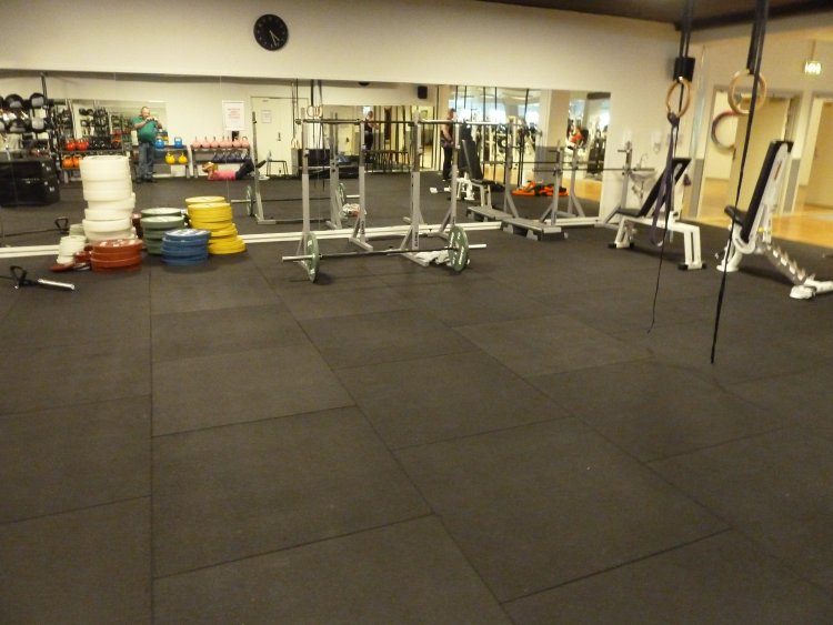 fitnessdk_sats_viborg_stadion_gym_free_weight_area_functional_training_rubber_flooring_crossfit_rubber_tiles_fitness_floor_p1020178.jpg?ts=1777013040
