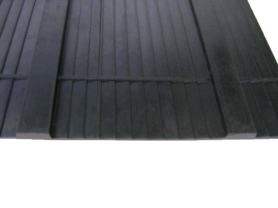 Rampemåtte type B 2400x1200 mm, 27 mm ribber (Lastbil)