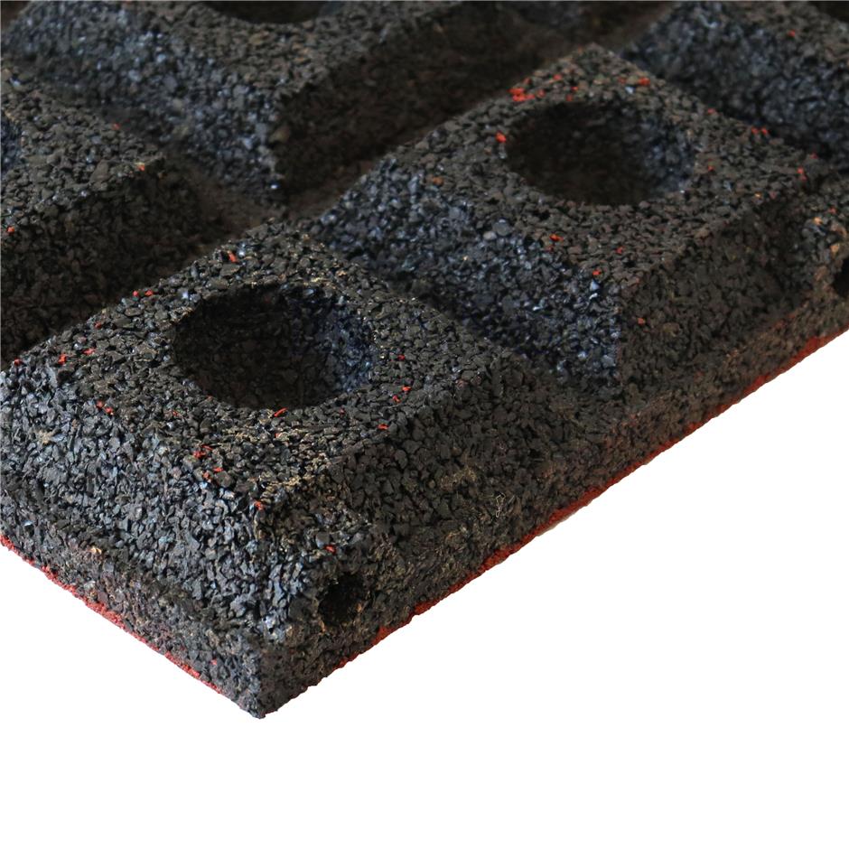 ErgoPlay 500x500x45 mm gummifliser/faldunderlag for faldhøjder op til 1,5 m, basic kvalitet, rød