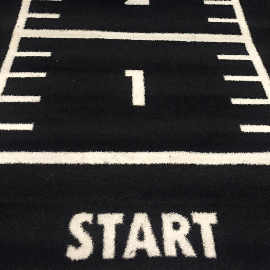 ErgoGrass Prowler Sled Track, Jason Type B, 15 mm, 2x11 m, rød med tuftet/vævet design i hvid farve