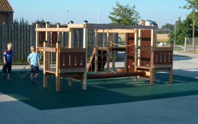 Randlev Skole, Hou – Plan og sikkert S LINK faldunderlag i skolegården