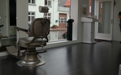 Zsa Zsa Zsu Frizørsalon, Tørring – Fleksibelt og komfortabelt vinylgulv